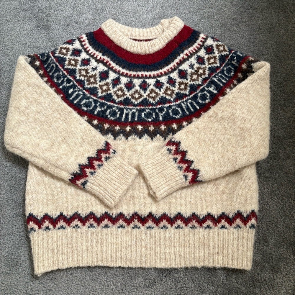 Chic Beige Sweater with Red and Blue Accents